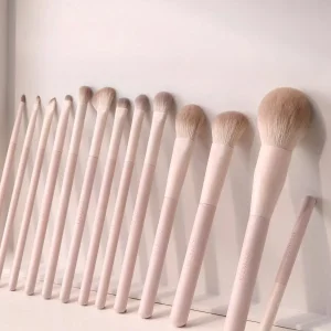 13-Piece Wood Handle Makeup Brush Set