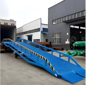 12t Loading Hydraulic Loading and Unloading Platform Lifting Platform Can Be Customized Mobile Boarding Bridge