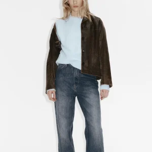 Suéter feminino minimalista de malha azul claro, macio, fofinho, sólido, com gola redonda, mangas largas, punho canelado e cropped relaxado