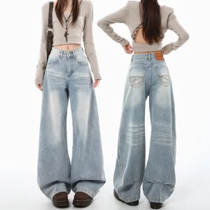 Wide-Leg Jeans