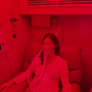 2.0 ATA Smart Hyperbaric Oxygen Chamber Single Person HBOT With Red Light Therapy For Home Gym Hotel Beauty Salon