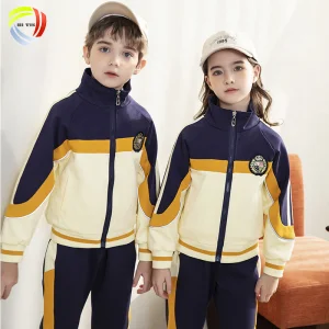 Suministro de la fábrica OEM personalizados niños de primaria de niños de kindergarten de alta demanda los uniformes escolares