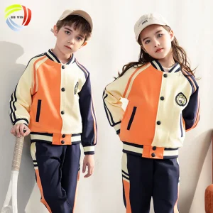 Uniformes escolares estilo británico