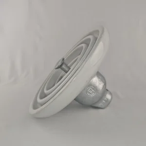Condado de Luxi China U70b 70kN Aislador de porcelana de disco de alta tensión para subestación de red eléctrica línea de transmisión