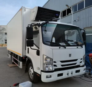 Isuzu Elf KV100
