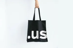 Eco-Friendly Customizable Waterproof Travel Tote Bag for All Occasions
