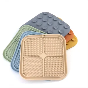 Silicone Slow Feeder Lick Pad Dog Licking Mat with Suction Cups Calming Treat Mat and Iq Training Puzzle Toys for Pets
