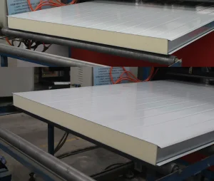 Customized Width PU Insulated Sandwich Panel Polyurethane Composite Panel PU Sandwich Plate for Unique Project Sizes