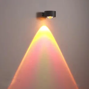 Modern Aluminum LED Wall Sconce for Stylish Bedroom Illumination