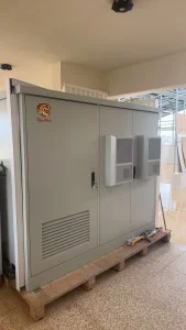 Sistemas de Armazenamento de Energia de Alta Capacidade para Fazendas Solares para Empresas