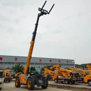 China 4 Ton 4WD All Terrain Material Telehandler Telescopic Handler for Sale