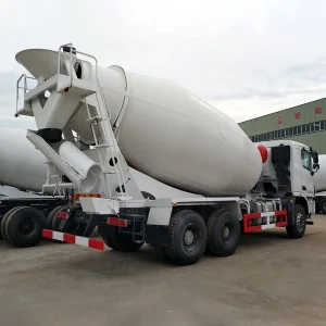 China Concrete Diesel 1: 22 Plastic Friction Concrete Mixer Truck Heavy Cement Construction Toy Vehicle