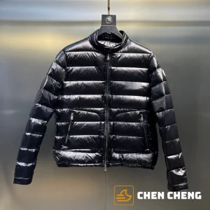 China Replica Clothing Fashion Factory Brand Men Stock Winter Clothes