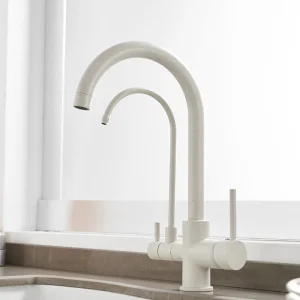 Grifo de lavabo de baño de doble manija de latón macizo en negro mate grifo del Reino Unido