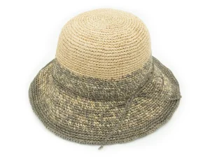 Women's Handmade Raffia Woven Bucket Hat Elegant Summer Straw Sun Hat for Resort and Vacation Wear
