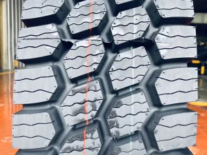 Best Quality Truck and Bus Tires 11r24.5 11r22.5 315/70r22.5 315/80r22.5 PCR 185/60r15 215/55r18 Premium Fuel Efficient Trailer Position Tire