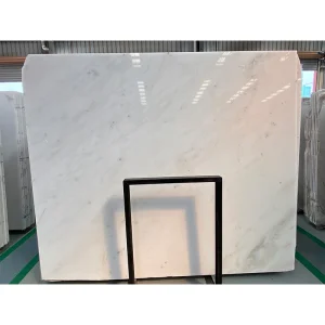 Polished Natural Stone China Statuario/Statuary White Marble Tiles/Slabs for Background/Flooring/Wall/Countertop/Indoor/Interior Decoration/Vanity Top Price
