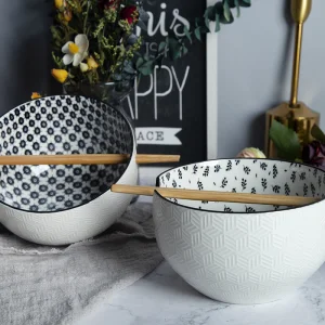 Japanese Style Bowl Inside Pad Printing Outside Embossed Porcelain Ramen Bowl with Chopsticks
