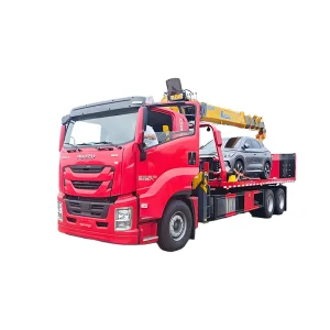 6×4 Integrated Tow Truck Equipped with a 14-Ton Crane, It Can Lift Disabled Vehicles Stuck in Difficult Terrain and Transfer Them to a Flatbed.