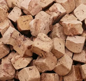طعام حيوانات أليفة مجفف بالتجميد من لحم الدجاج والبط ولحم البقر والكبد بدون إضافات لتحسين الطعم