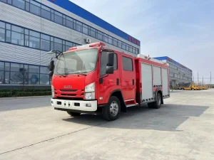 4X2 سيارة إسعاف 5t شاحنة إطفاء شاحنة إطفاء جديدة وقديمة متاحة الشركات المصنعة مبيعات عالمية