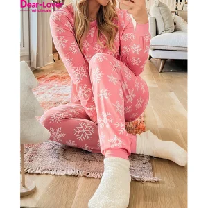 Querido amante mayorista DDP envío aéreo soporte pijamas de dos piezas con estampado de copos de nieve para mujeres conjunto de invierno y otoño