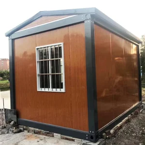 Customized Mobile Container Houses with Roofs, Prefabricated Insulated Modular Houses, Best-Selling Wood Grain Color Suitable for Cold Climates