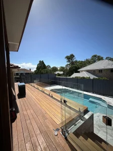 Railing Glass/Pool Fencing/Shower Door/Balustrade/Partition/Curved/Sgp Laminated/Bullet Resistant/Enameled/Tinted/Patterned/Fast Delivery/Manufacturer/Factor5.3