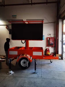 Full Color Outdoor Advertising Rental Curved Digital Mobile Flexible SMD Poster Window TV LED Display Screen with P1.8 P2.5 P3 P4 P5 P6 P10 Price