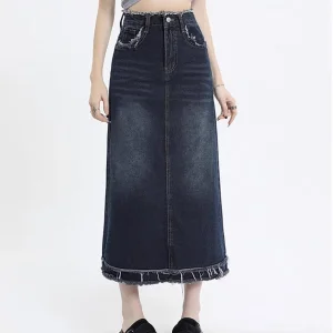 Saia de denim feminina de comprimento médio na cor ferrugem com cintura alta e ajuste solto, novo estilo de saia de denim feminina