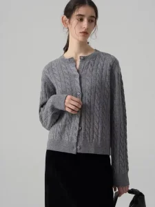 Custom OEM ODM Western Ladies Chunky Thick Crewneck Button Down Cardigan Coats Women Vintage Wool Cardigan Sweater