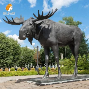Lifelike Cast Deer Bronze Elk Deer Stag Moose Sculpture for Outdoor Decoration