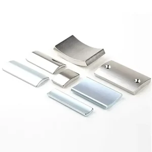 Strong Permanent Arc Magnet