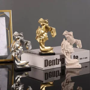 Wholesale Custom Indoor Polyresin Poly Resin Figure Statue Nordic Vintage Decorative Art Sculpture for Luxury Home Decoration Desktop Decor Craft Items