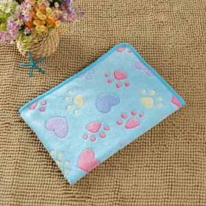 Xinlan Plush Flannel Pet Blanket for Dogs Cats Ultra Soft Coral Fleece Warm Throw Cushion Mat All Year Comfort