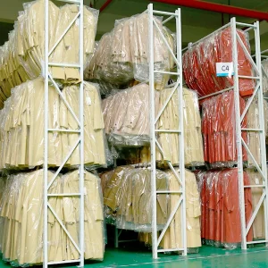 Shanghai Wholesale Multi-Level Steel Powder Coated Clothing Display Rack Shelf with Corrosion Protection and Hanging