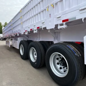 Multi-Functional Fence Semi Trailer for Logs &amp; Bulk Goods, 45FT Gooseneck with Extended Deck &amp; Ramp Door