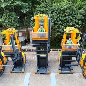 Ergonomic Opts16 Electric Reach Truck Boosts Warehouse Operator Comfort