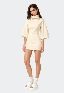 Vestido de cóctel de noche ajustado con cuello de cowl y mangas acampanadas para mujer