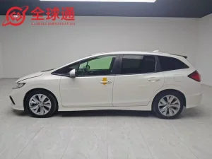 Inexpensive Used Jade: Fuel-Saving Hatchback for Home Commutes