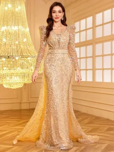 China Premium Women's Fashion Custom Apparel