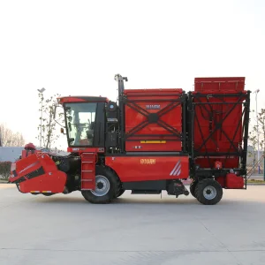 Agricultural Corn Combine Harvester Designed for High Yield Crops and Long Working Hours
