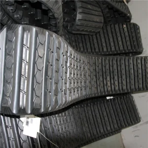 PT60/ 247/257 Rubber Track (381-101.6-42) Without Steel Teeth