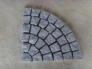 Natural Granite Mosaic/Pattern Tile Outdoor Paving Flamed Cobblestone with Net/Mesh/in/The/Back