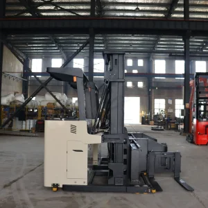 High Capacity Reach Truck