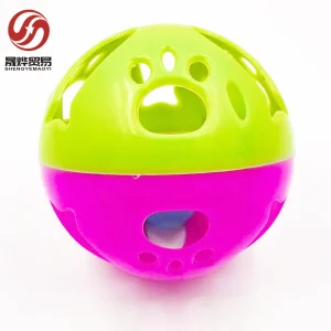 Plastic cat Interactive Toy Ball Mutli Colors Large Size Paw Fish Pattern Cats Plastic Scratching Ball Toy With Bells