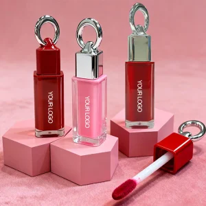 Wholesale Vegan Lip Gloss Keychain Long Lasting Clear Shimmer Glitter Lip Oils High Pigment Moisturizing Matte Sunscreen