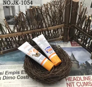 Syq218 OEM Long Lasting Private Label Travel Zinc Tinted Snail Sunscreen Stick Tube Customized Waterproof SPF 60+ PA+++ Have Stock