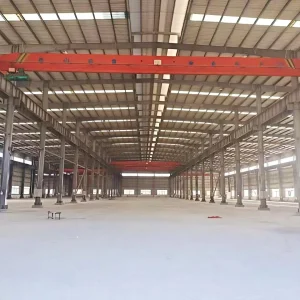 Edificio modular tornillo