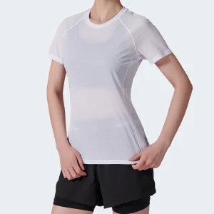 Camiseta de jogging para hombres con paneles de malla, inserciones transpirables y tela que absorbe la humedad